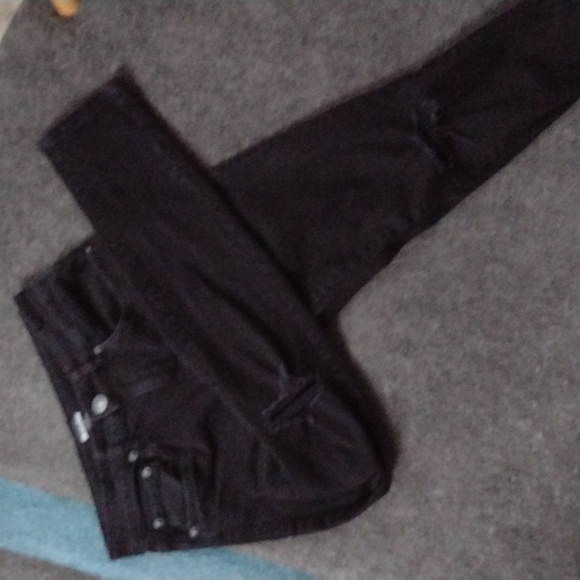 BLUENOTES Distressed Black Stretch Midi Jeans!! - Picture 2 of 3